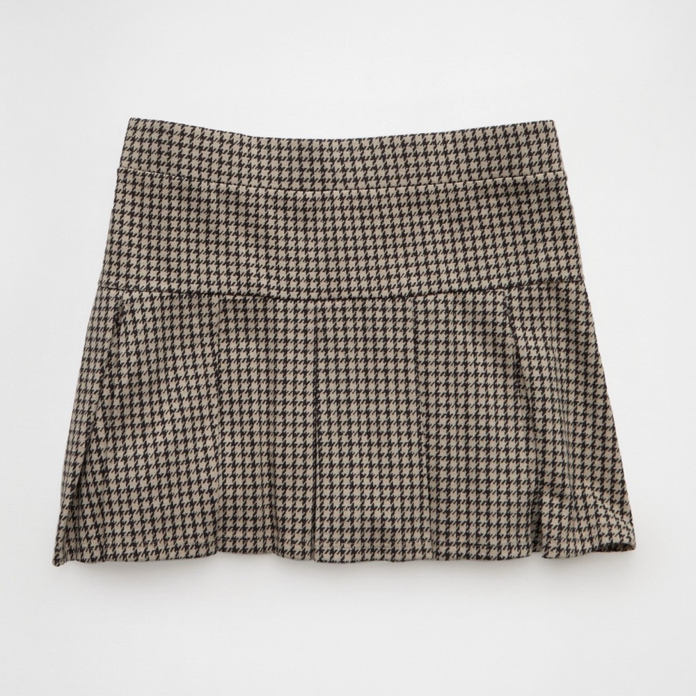 🆕 Low-Rise Lightweight Pleated Houndstooth Plaid Mini Skort / Skirt with Shorts
